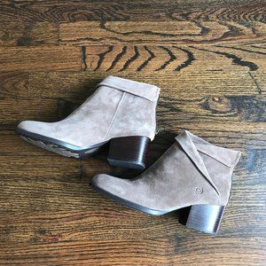 Born taupe size 8 ankle boots
